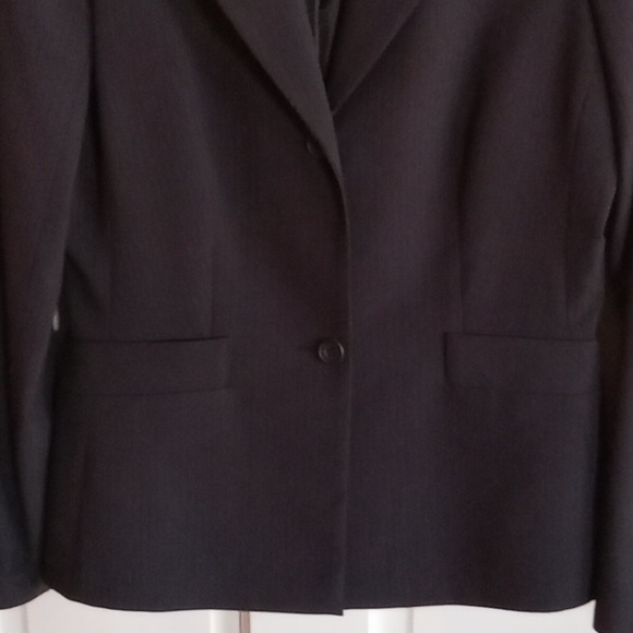 NWOT Jacqui E Black Pin Stripe Blazer, Size 10 - Picture 2 of 7